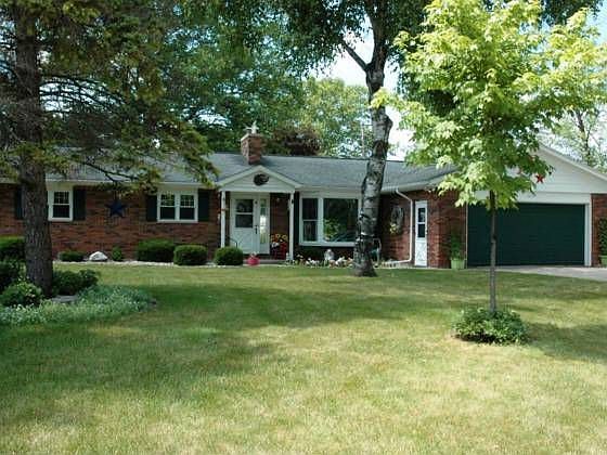 1st image of 1815 Sauk Ln