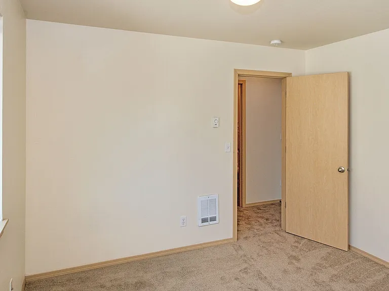 6623 S Proctor St #6623A — Photo 9