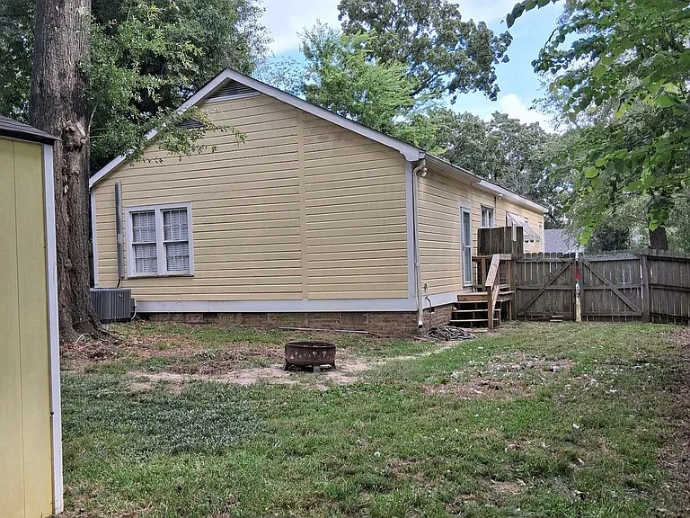 516 Hartfield St — Photo 13
