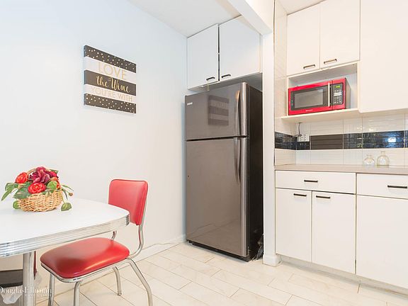 5th image of 1 Bay Club Dr APT 7B