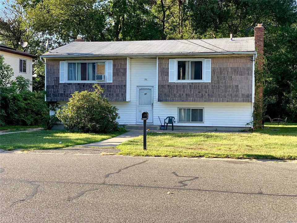 1st image of 93 Garden City Ave