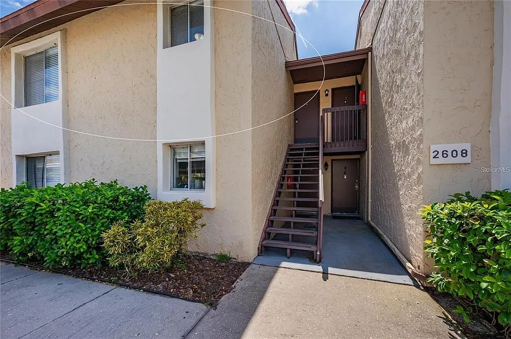 2 bed, 2.0 bath, 967 sqft, $1,700 — Photo 1