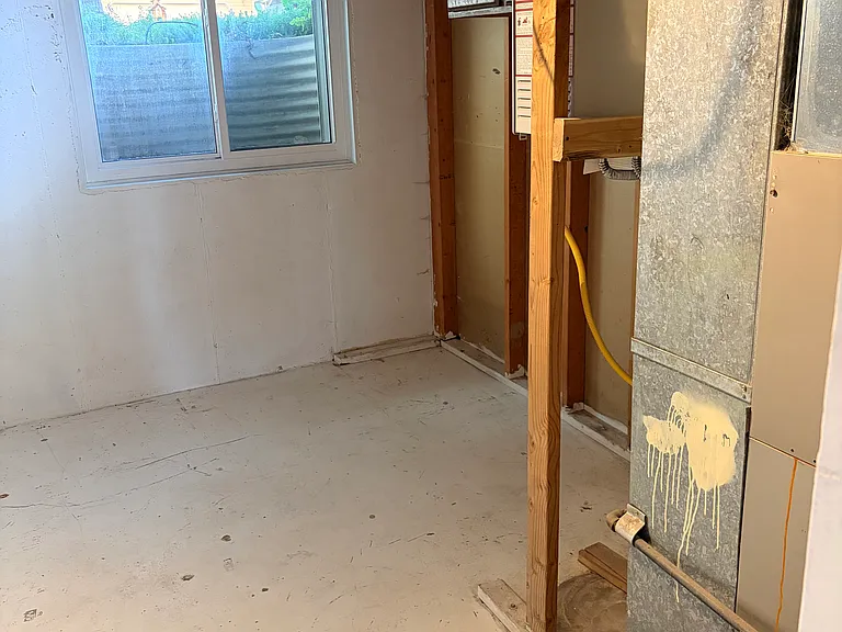 386 S 900W W — Photo 34