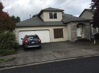 1611 NE Gertz Rd, Portland, OR 97211