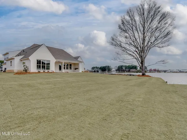 114 Charleston Cv, Madison, MS 39110