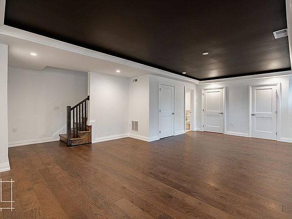 4th image of 175 Detroit Ave #175