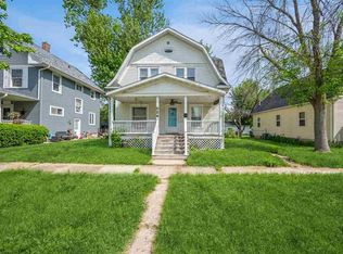 1024 D Ave NW, Cedar Rapids, IA 52405