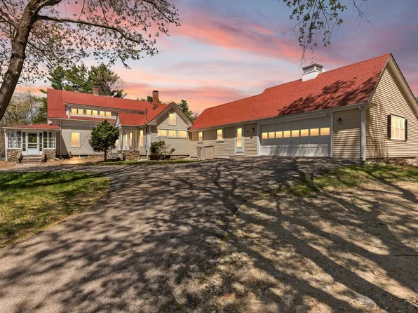 1062 West St, Stoughton, MA 02072