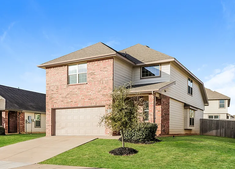 8312 Yaupon Holly Trl — Photo 3