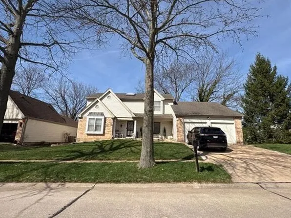 6743 Rougemount Branch Dr, Saint Louis, MO 63129
