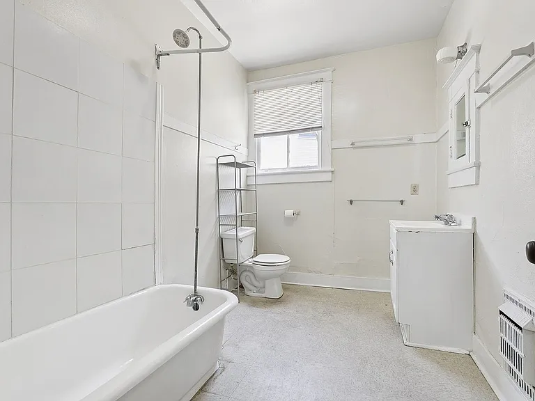 2320-22-24 Nashville Ave — Photo 12