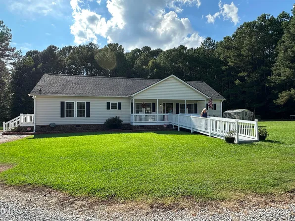 705 Thanksgiving Fire Rd, Selma, NC 27576