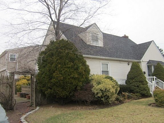 3rd image of 63 7th St