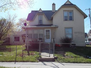 820 N Delaware Ave, Mason City, IA 50401