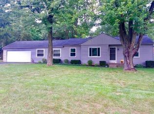 236 Juniper St, Auburn Hills, MI 48326