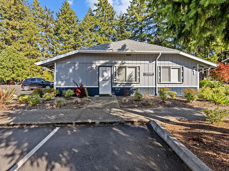 Evergreen Park Apartments in Olympia! — Photo 12