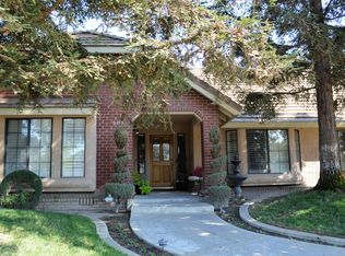 905 Country Club Cir, Ripon, CA 95366