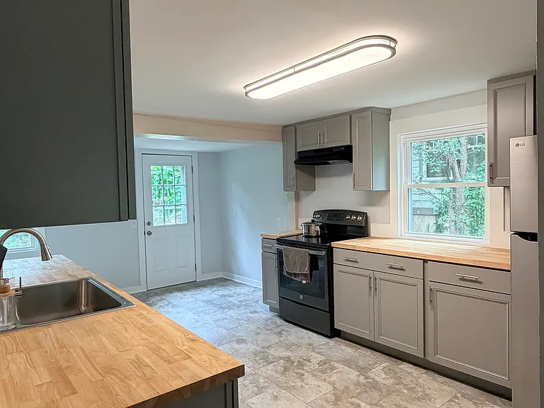 25 Ridge Ave — Photo 10