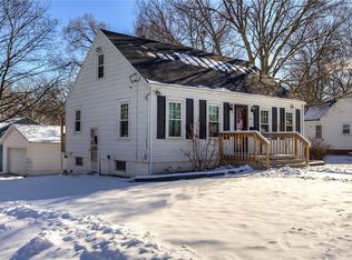 3521 68th St, Urbandale, IA 50322