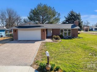 702 N La Cresta Ave, Caldwell, ID 83605