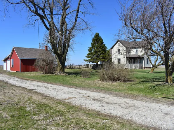 597 County Road 100 E, Ivesdale, IL 61851