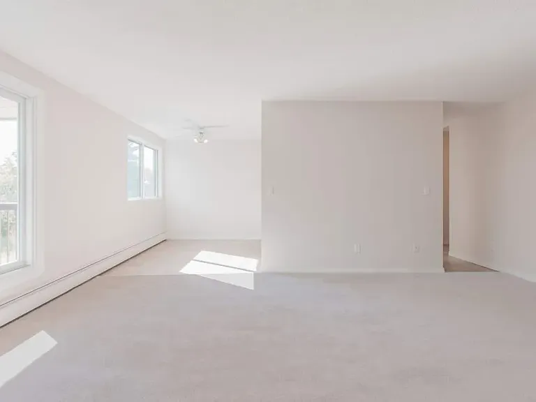 140 Harrow Cir NW — Photo 24