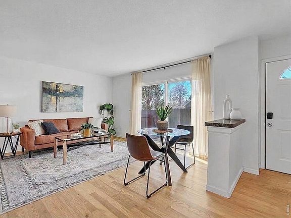 3rd image of 2808 Eaton St