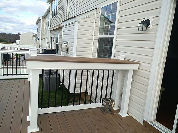3rd image of 144 Sills Ln