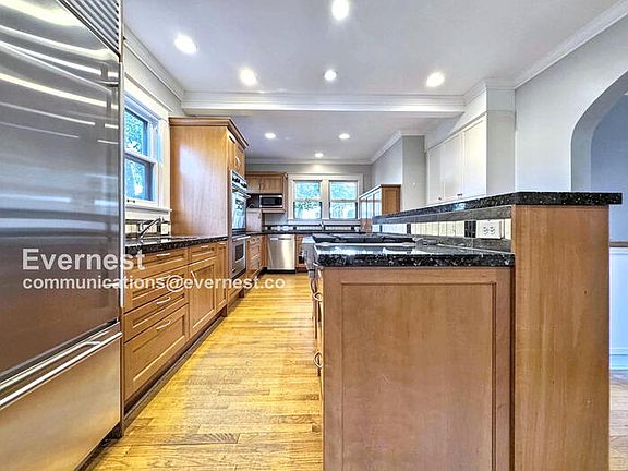4th image of 983 S Gilpin St