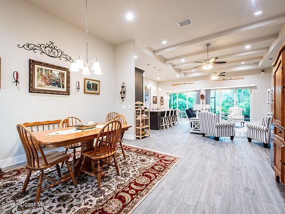 4th image of 1166 Fulton Cir