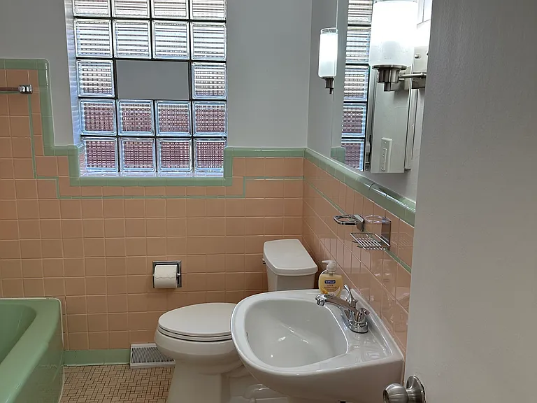 3502 Hudson St — Photo 9