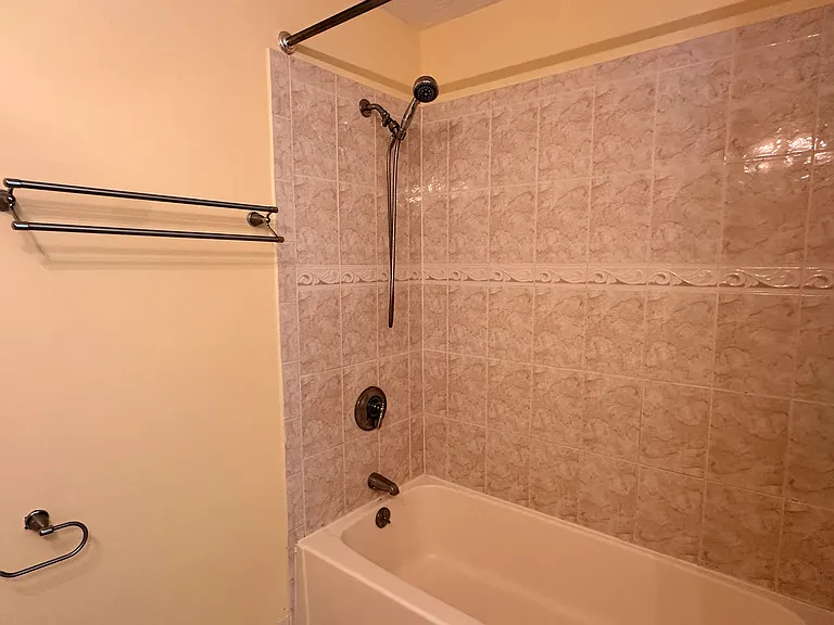 10 Village Hill Ln #7 — Photo 16
