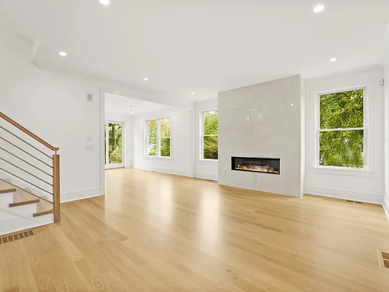 LIVING ROOM w/Gas Linear Fireplace