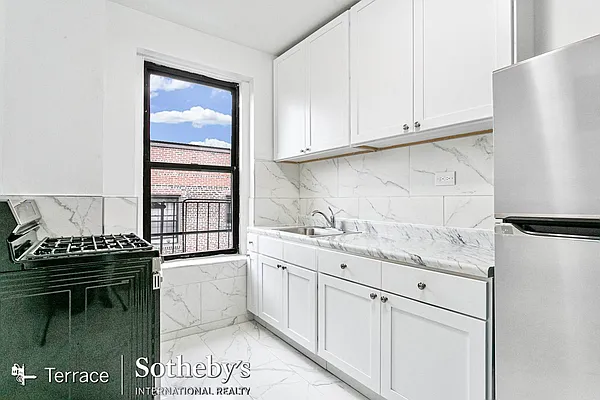 Rented by Terrace Sotheby's International Realty | media 9
