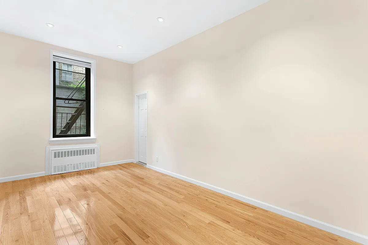 Building Photo - 229 E 67th St #1C