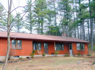 22 Old Farm Rd, Belchertown, MA 01007