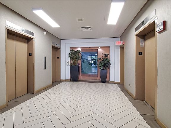 5th image of 747 Amana St APT 1617