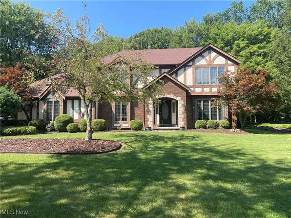 532 Quail Run Dr, Broadview Heights, OH 44147