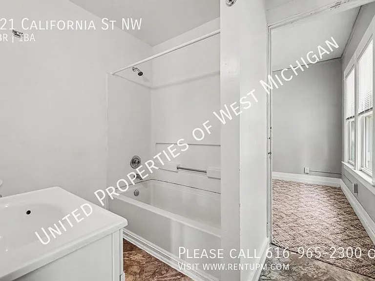 721 California St NW — Photo 14