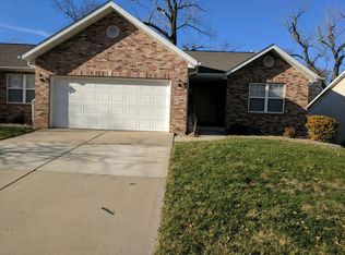 1005 Notting Hill Ct, Collinsville, IL 62234