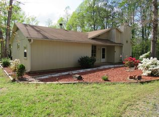 1320 Old Mail Route Rd, King, NC 27021