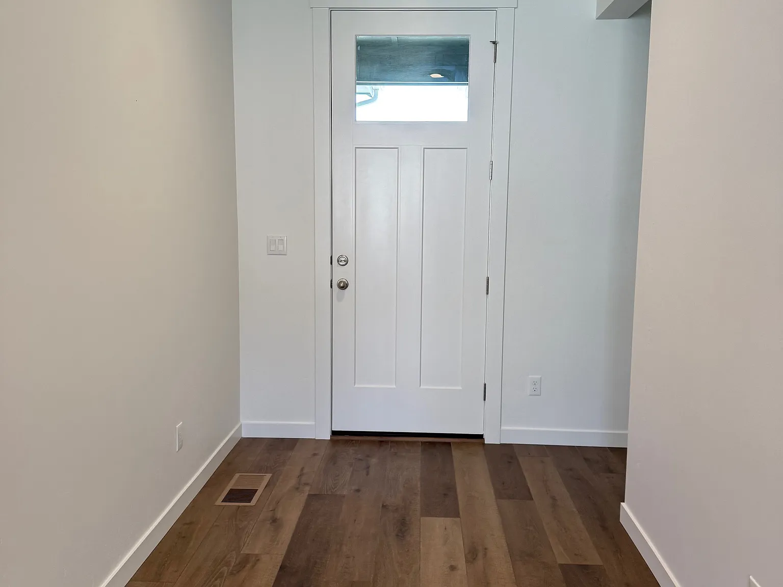 3 bed, 1558 sqft, $2,550 — Photo 4