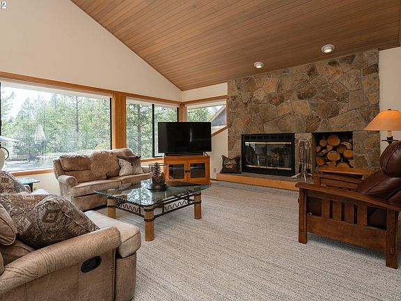 2nd image of 57684 Cottonwood Ln