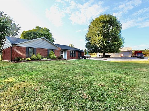 2nd image of 4900 Creekside Drive NE
