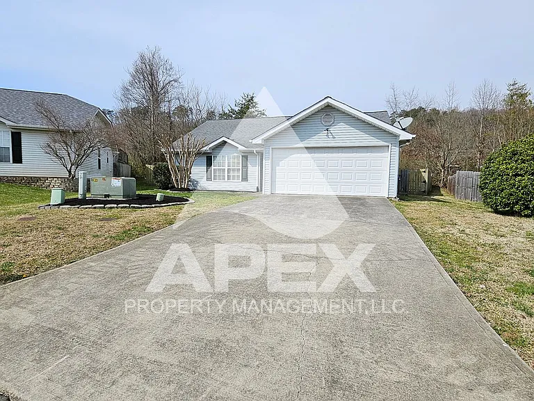 8705 Trapper Ln — Photo 3