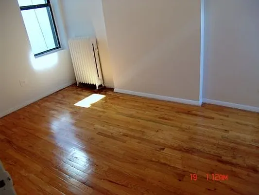 Rented by Metropolitan Realty | media 19