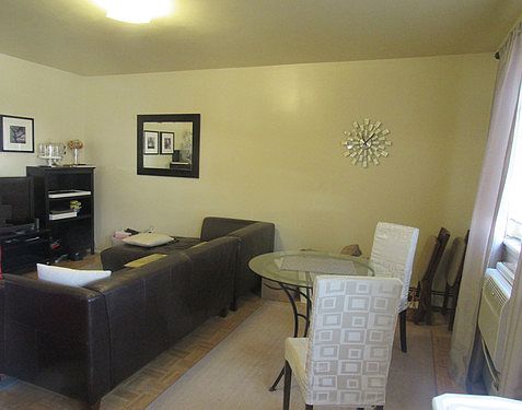 4th image of 2763 Crescent St