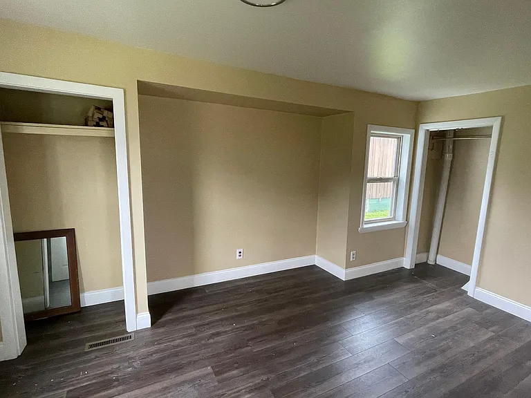 28 Howard St — Photo 3