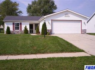 980 Valley River Dr, Columbia City, IN