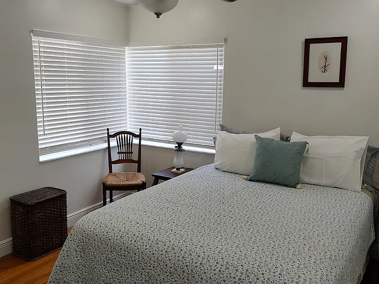 Bedroom #1 - Queen Bed